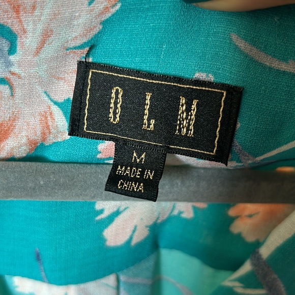 Top - Picture 2 of 3